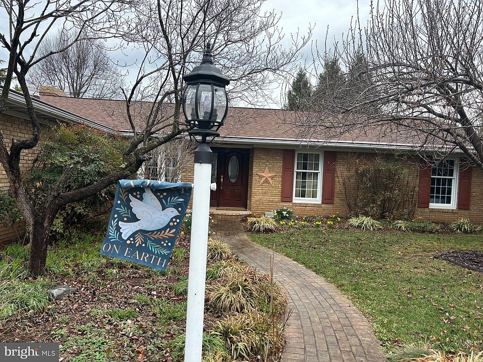 1st image of 20 Minnick Rd