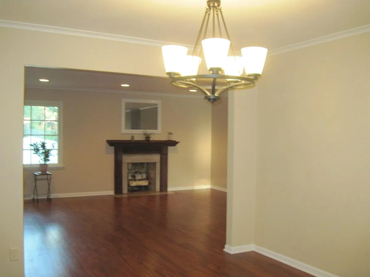 1013 Briarwood Drive — Photo 4