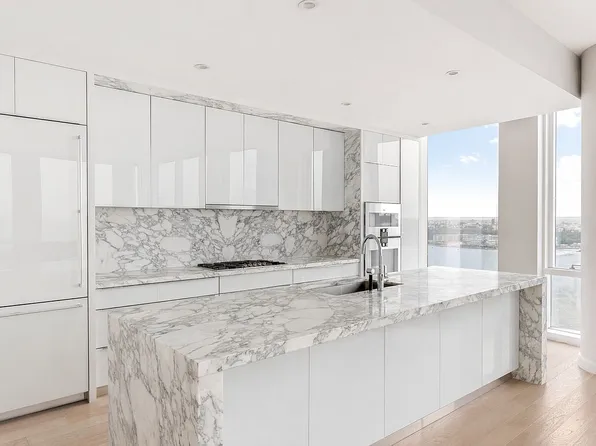10 Riverside Blvd #30B, New York, NY 10023