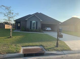 4685 Aubrey Ann Dr, Addis, LA 70710