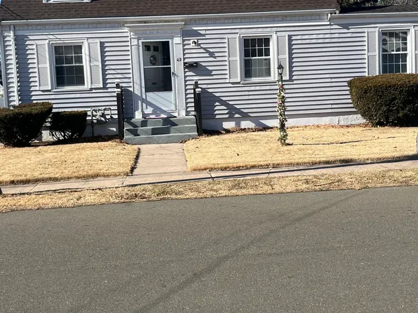 42 Dallas Street, Hamden, CT 06514