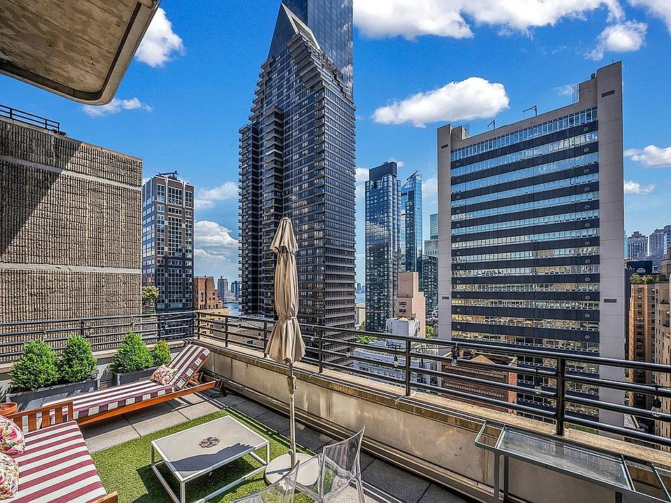 1st image of 309 E 49th St Unit Penthouse 1