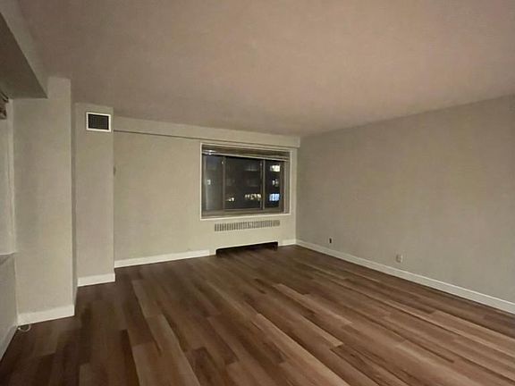 2nd image of 1300 N Lake Shore Dr #35