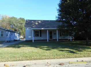 2823 E 25th St, Granite City, IL 62040