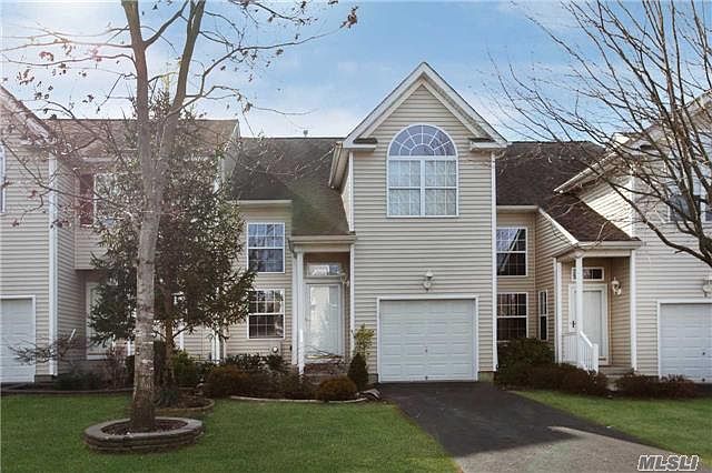 1st image of 5 Cranberry Cir