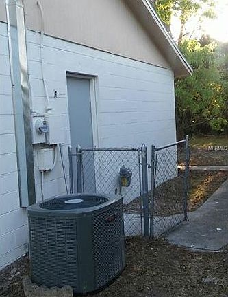 5th image of 2604 Marshall Ave