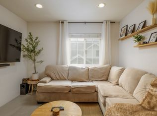 5239 1/2 Lexington Ave, Los Angeles, CA 90029