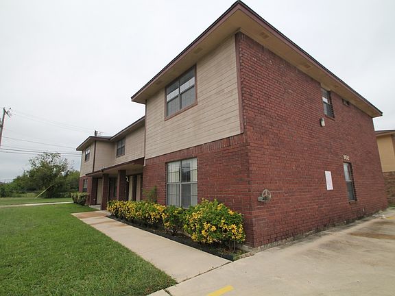 3rd image of 902C Clairidge Ave