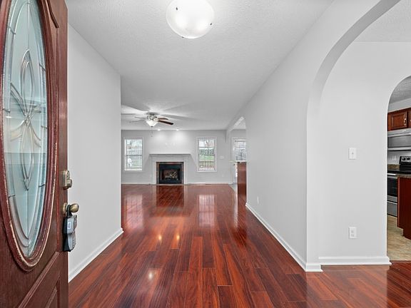 4th image of 1240 Channelview Dr