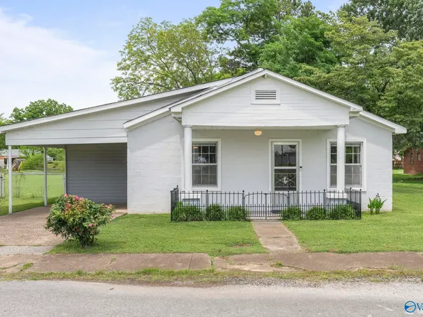 555 Church St, Town Creek, AL 35672