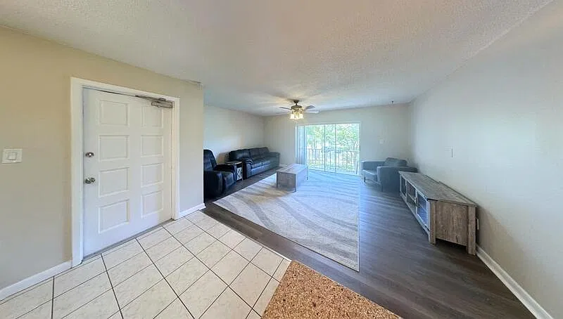 2 bed, 2.0 bath, 995 sqft, $1,795 — Photo 4