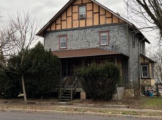 706 Fairgrounds Rd, Hatfield, PA 19440