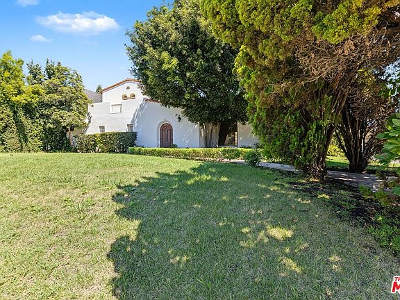 3rd image of 462 S McCadden Pl