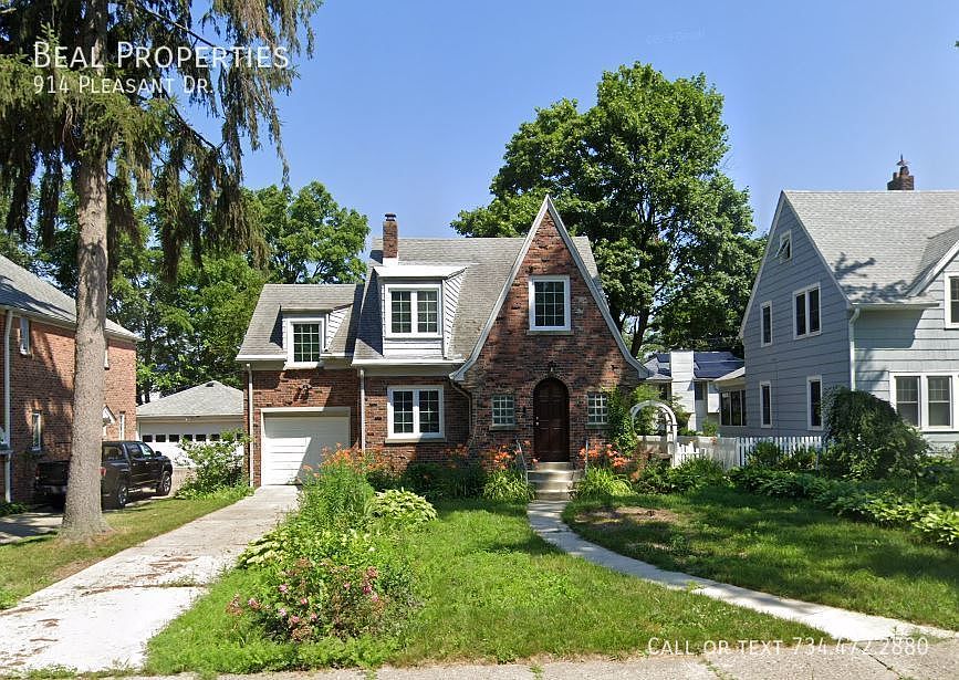 1st image of 914 Pleasant Dr
