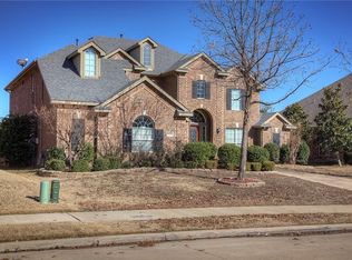 9606 Peachtree Ln, Rowlett, TX 75089