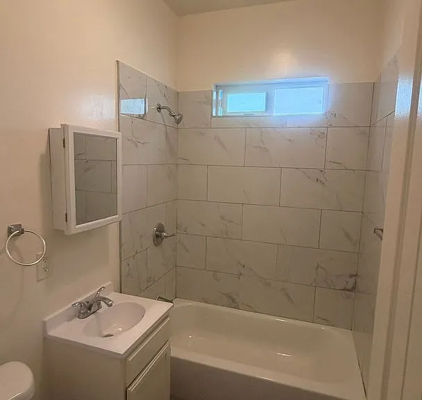 2420 Michigan Ave #101-210 — Photo 7