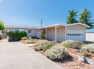 1930 Lincoln St, North Bend, OR 97459