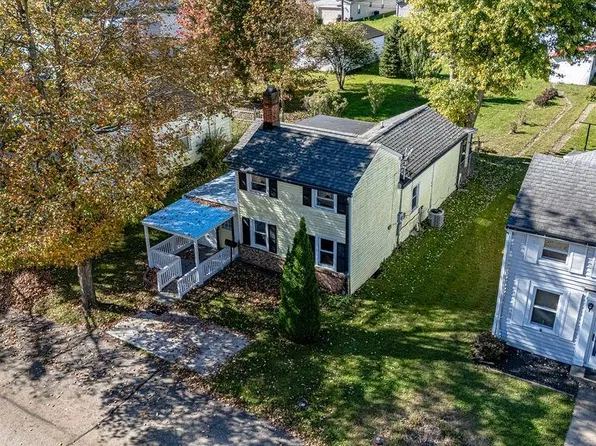 611 River St, Brookville, IN 47012