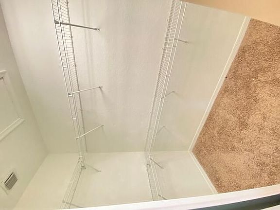 4th image of 110 Lake Monterey Cir