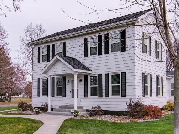 1047 Jefferson Avenue #1,2,3,4, Chippewa Falls, WI 54729