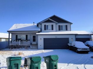 354 Linden Oaks Dr, Ault, CO 80610