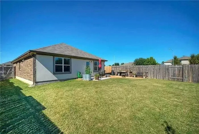 13809 Rosebud Isle Dr — Photo 17