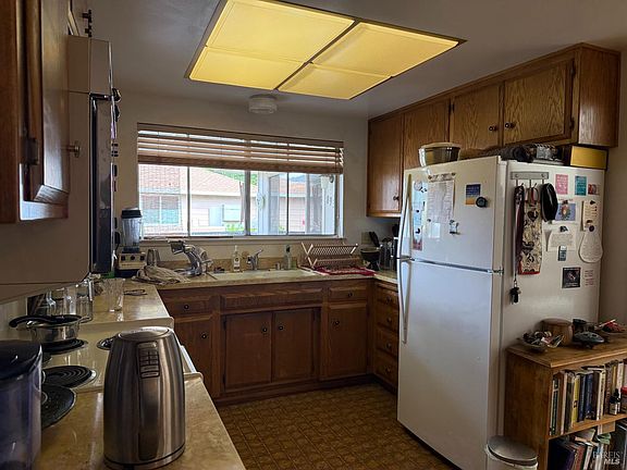 5th image of 8936 Oak Trail Drive