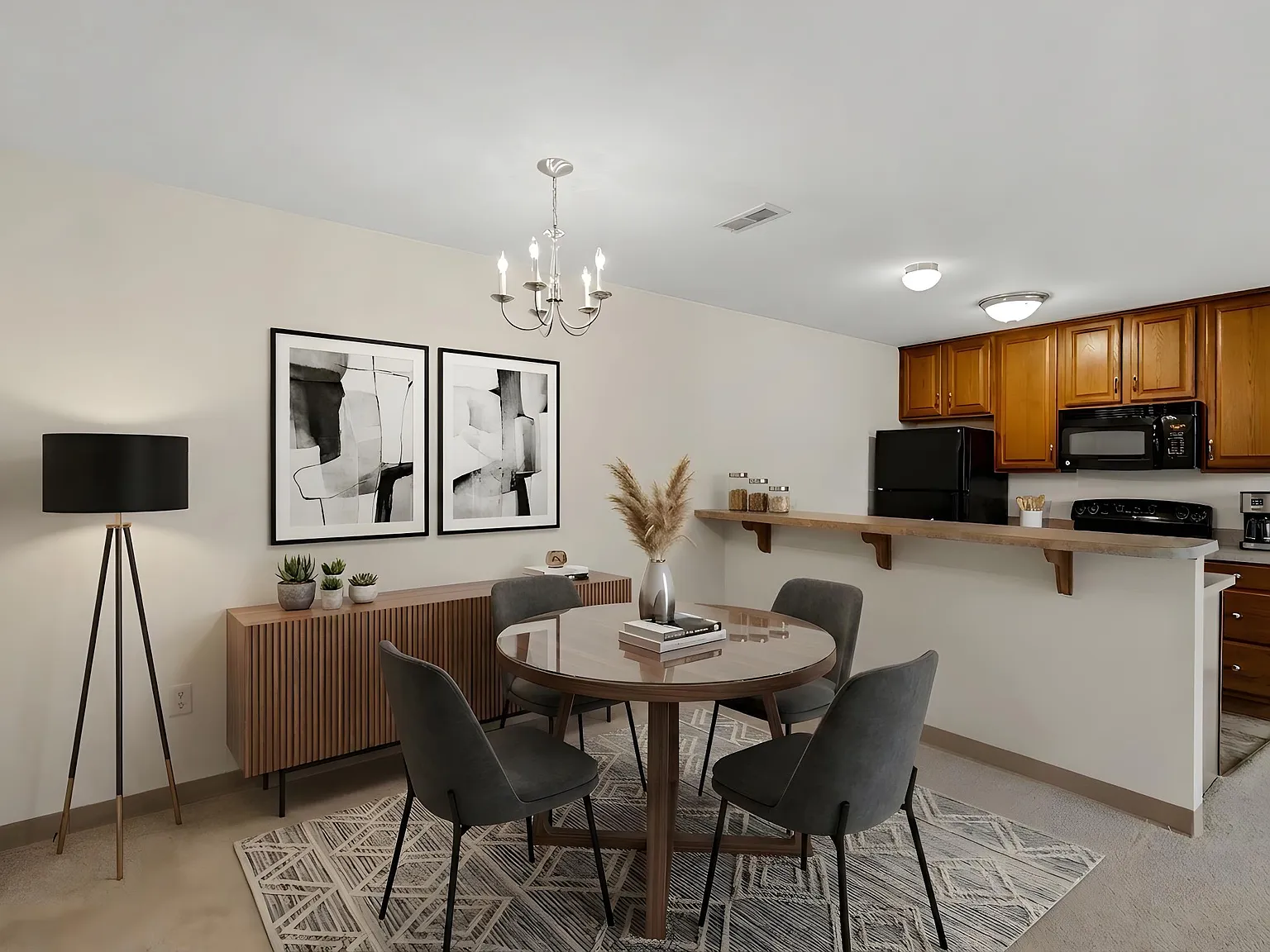 Hempfield Commons — Photo 4