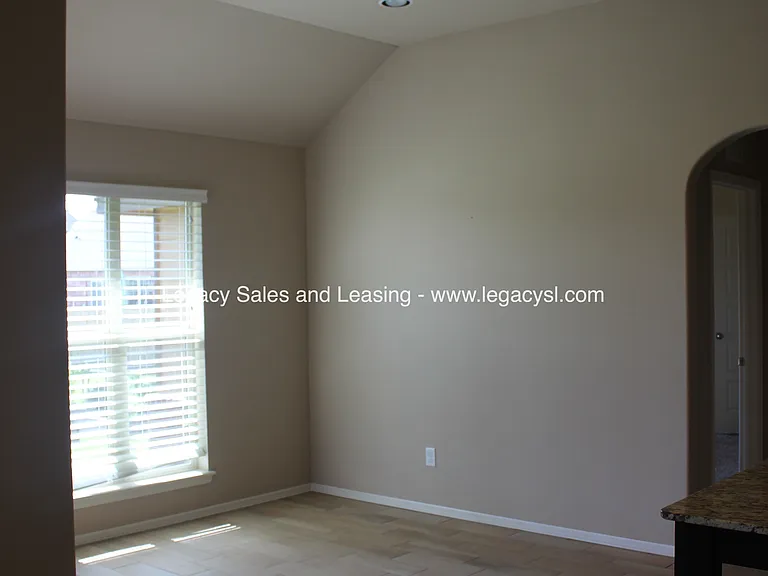 17614 E 45th Pl — Photo 8