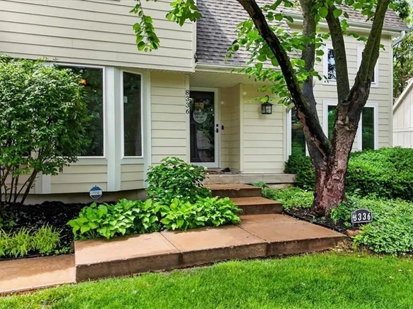 8336 Rosehill Rd, Lenexa, KS 66215