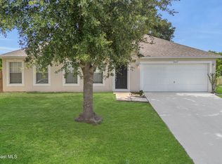1617 Fairlight St NW, Palm Bay, FL 32907