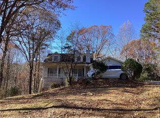 231 Crown Ridge Dr, Toccoa, GA 30577