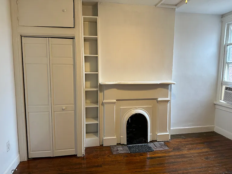 105 S Pine St — Photo 51