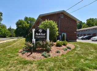 12 Manor Ct #12, Springfield, MA 01118