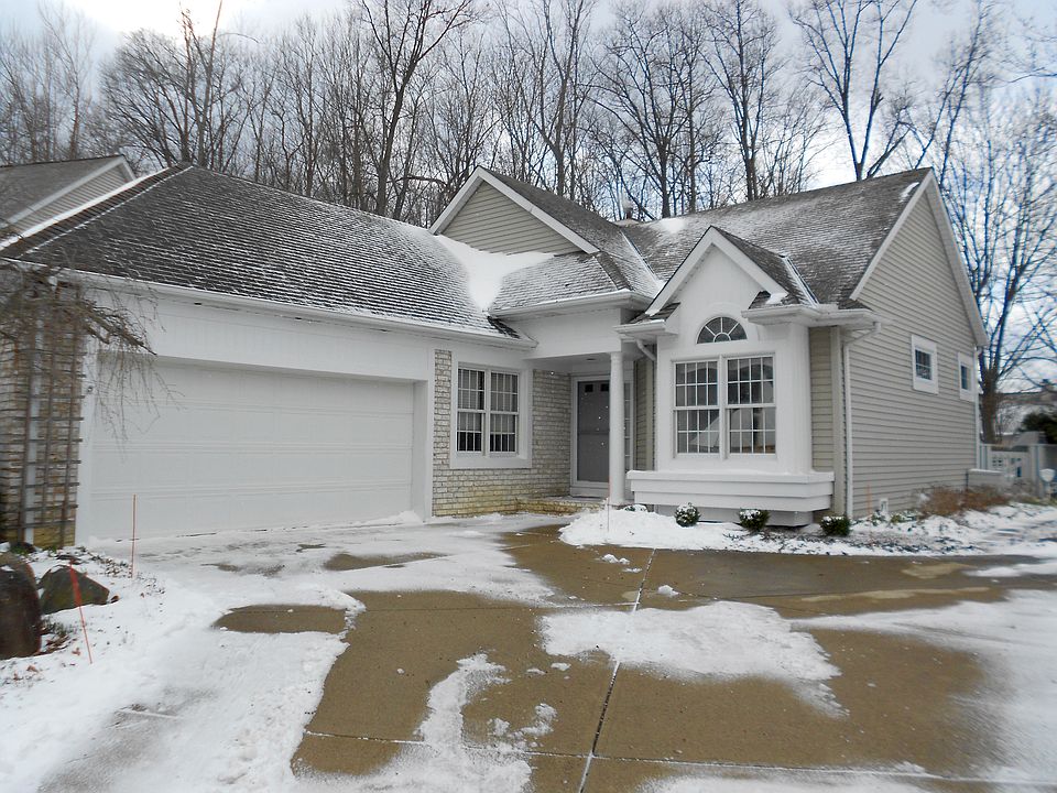 1st image of 3768 Trenton Ct #44