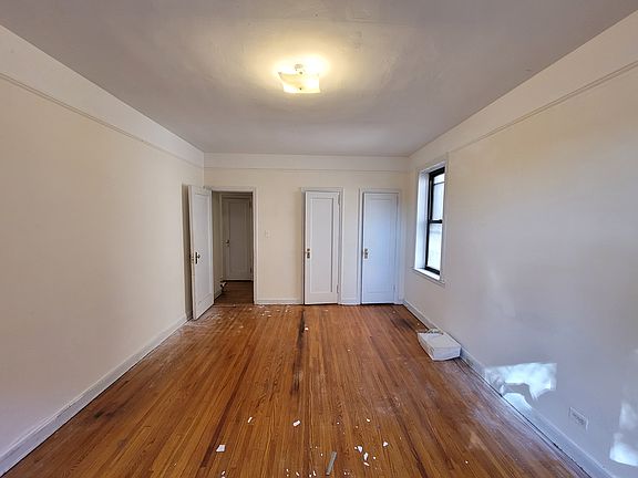 4th image of 214-32 43rd Ave #120