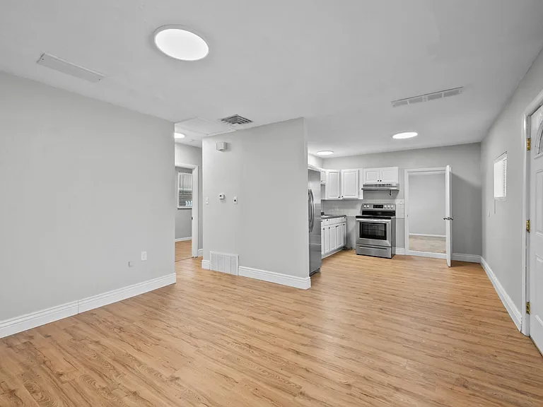 4570 1/2 W Center Ave — Photo 11
