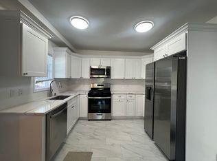 196 2nd St #1, Englewood, NJ 07631