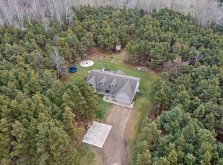 1306 Squires Rd, Ravenna, MI 49451