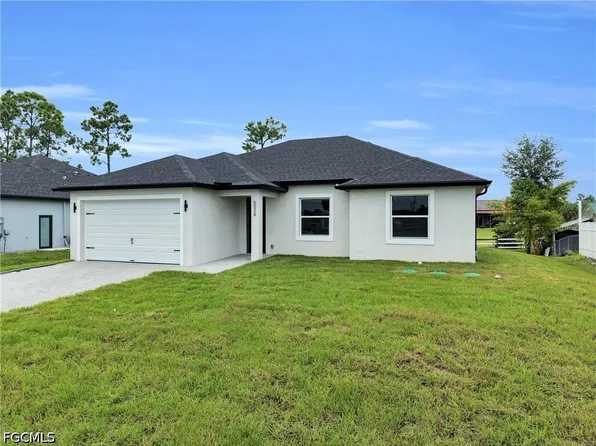 5026 Billings St, Lehigh Acres, FL 33971