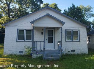 306 Wilson Ave, Spring Lake, NC 28390