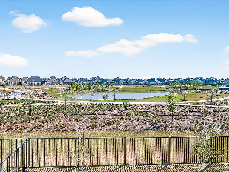 21163 Medina River Dr — Photo 12