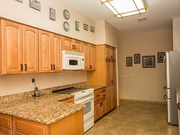 3rd image of 4200 N Ventana Dr