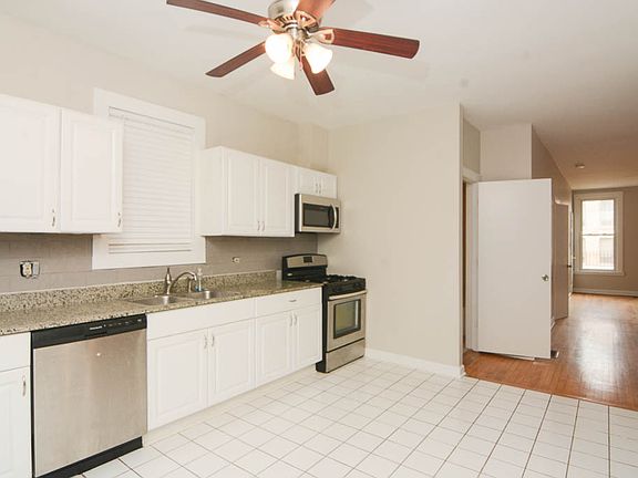 3rd image of 1745 W Le Moyne St #1