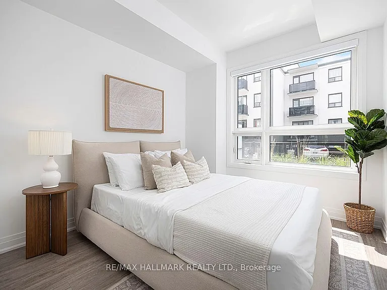 15 Brenthall Ave #6 — Photo 10