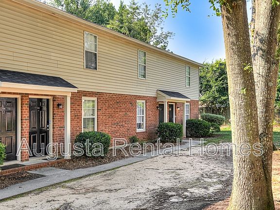 4th image of 134 Chalet North Ct #134