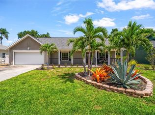 1263 Caloosa Dr, Fort Myers, FL 33901