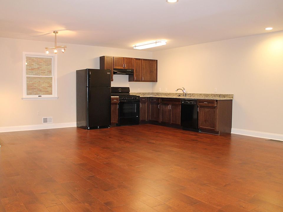 1st image of 2800 Main St #102