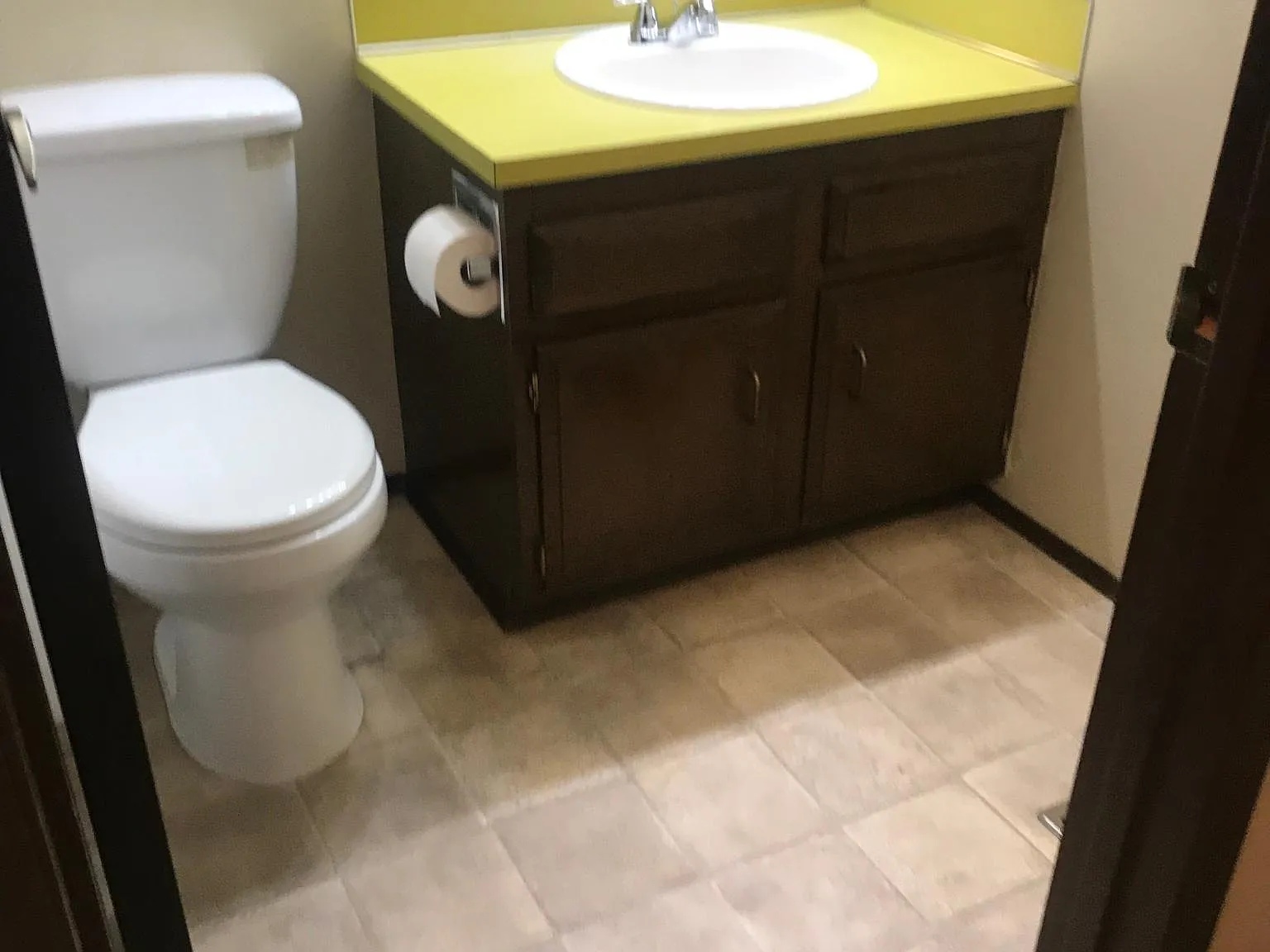 3 bed, 2.5 bath, 1950 sqft, $3,850 — Photo 4