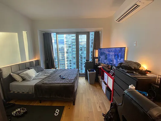 Rented by The KCI Group | media 72